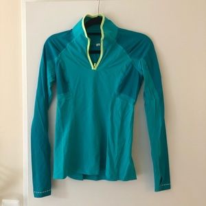 Lululemon women’s long sleeve quarter zip